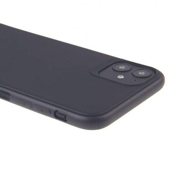 Чехол для iPhone 11 черный силиконовый с защитой камеры, арт.012424