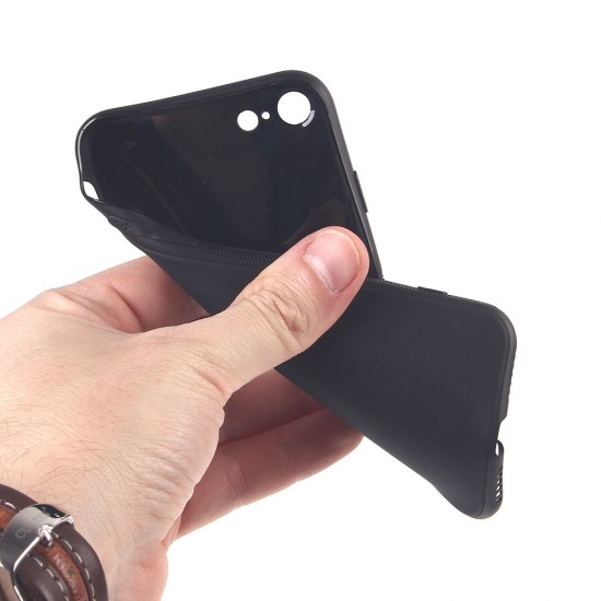 Чехол для iPhone 7/8/SE2020 черный силиконовый с защитой камеры, арт.012424