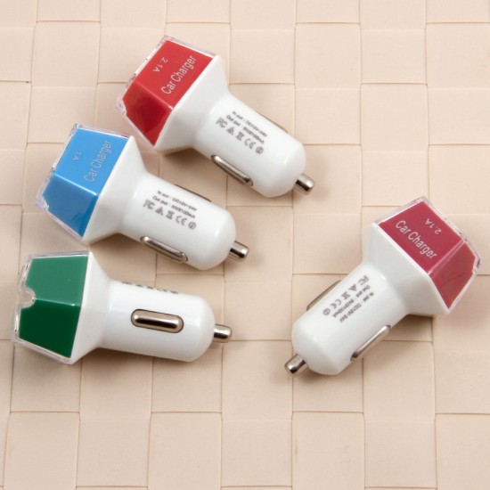 Автомобильный адаптер на 2 USB, арт.008039