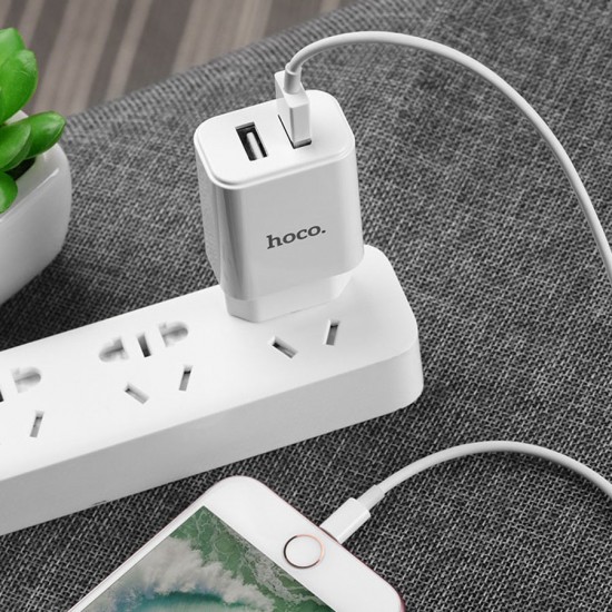 Сетевое зарядное устройство 2 в 1 Hoco C62A на 2 USB, кабель Lightning, арт.011671