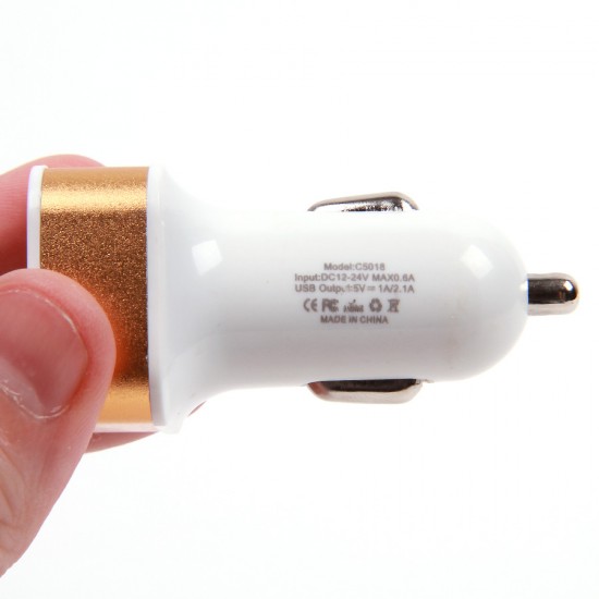 Автомобильный адаптер на 2 USB 2,1 А без упаковки, арт.010197
