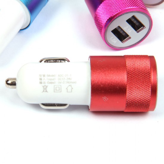 Автомобильный адаптер на 2 USB 2100 mАh, арт.008911