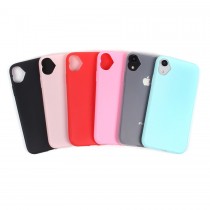 Силиконовый чехол с вырезом-сердечком для iPhone XR, арт.010940